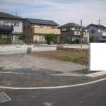 新築住宅 カースペース3～4台可能で安心の設備仕様です。