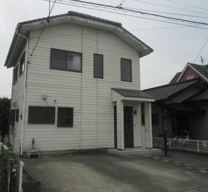 中古戸建 玉村町角渕 小学校・スーパー徒歩10分便利なエリアの中古住宅です。
